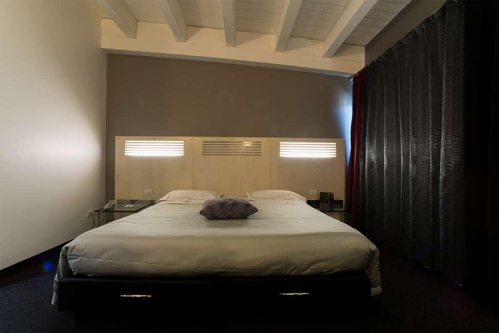 Daytona Business Hotel Collecchio Habitación foto